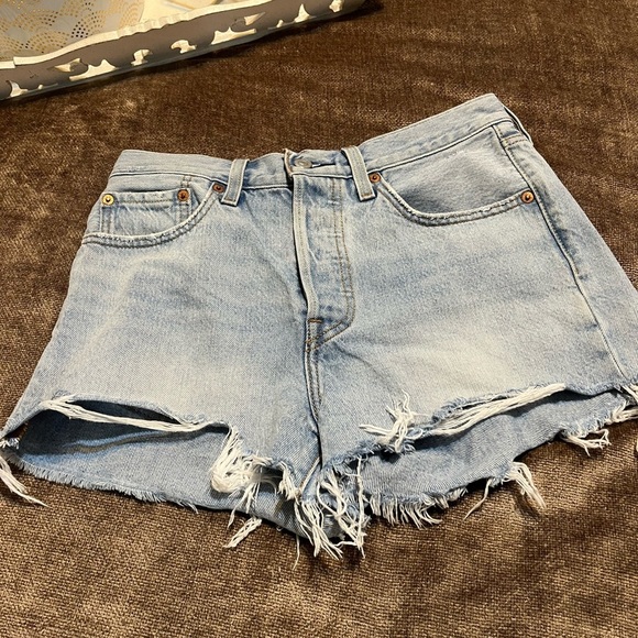 Levi's Pants - Levi's® Premium 501® ORIGINAL FIT HIGH RISE WOMEN'S SHORTS - Size W27